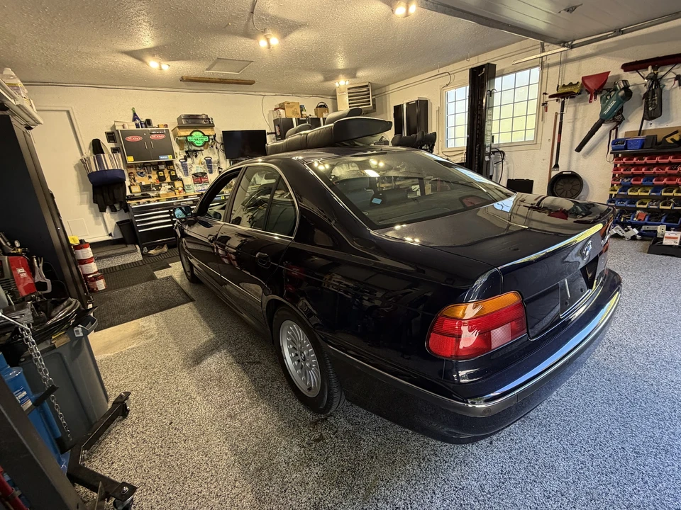2000 BMW E39 540i - Image 29 of 31