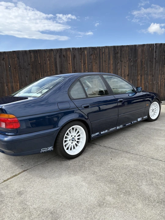 2000 BMW E39 540i - Image 15 of 31