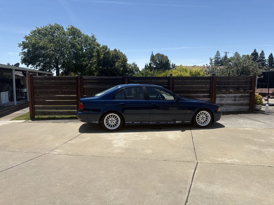 2000 BMW E39 540i - Image 8 of 31