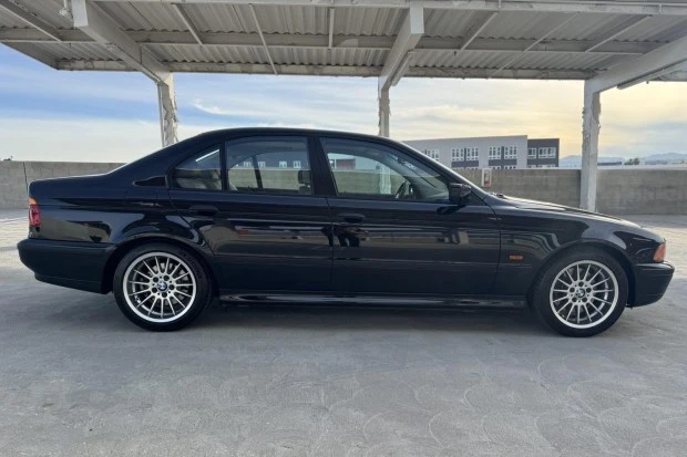 2000 BMW E39 540i - Image 3 of 7
