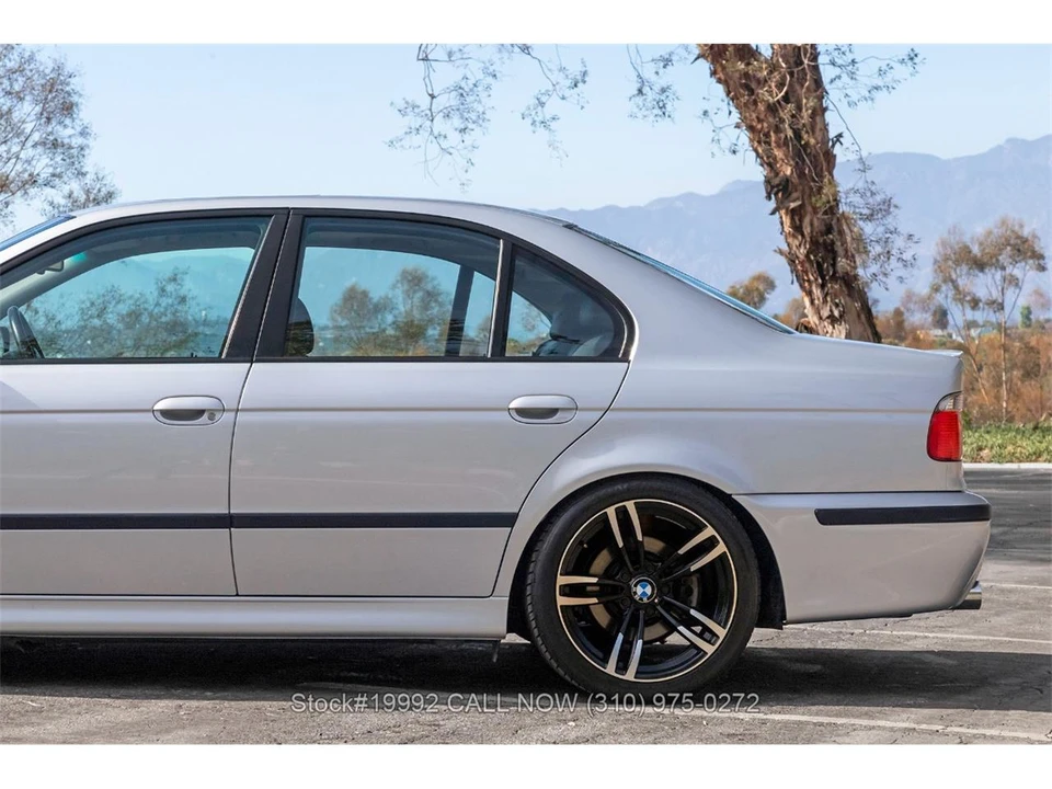 2000 BMW E39 540i - Image 17 of 31