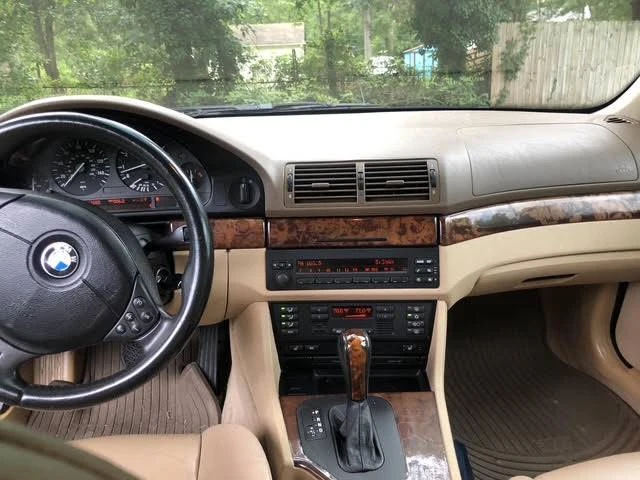 2000 BMW E39 540i - Image 8 of 10