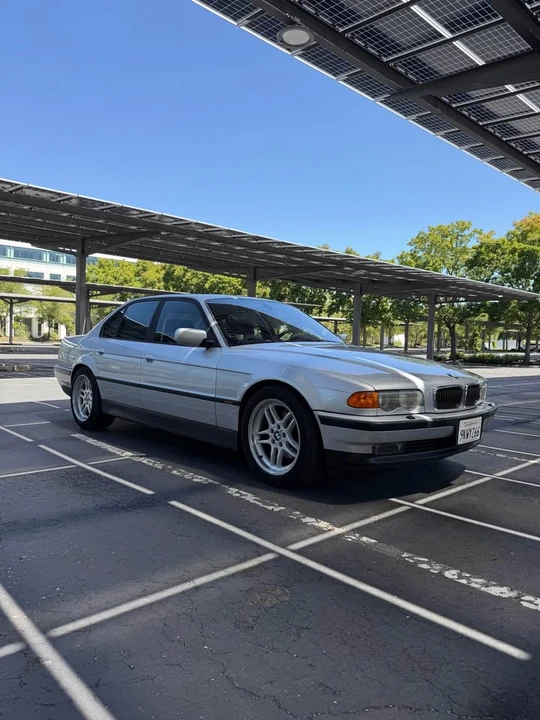 2000 BMW E38 7 Series - Image 2 of 20