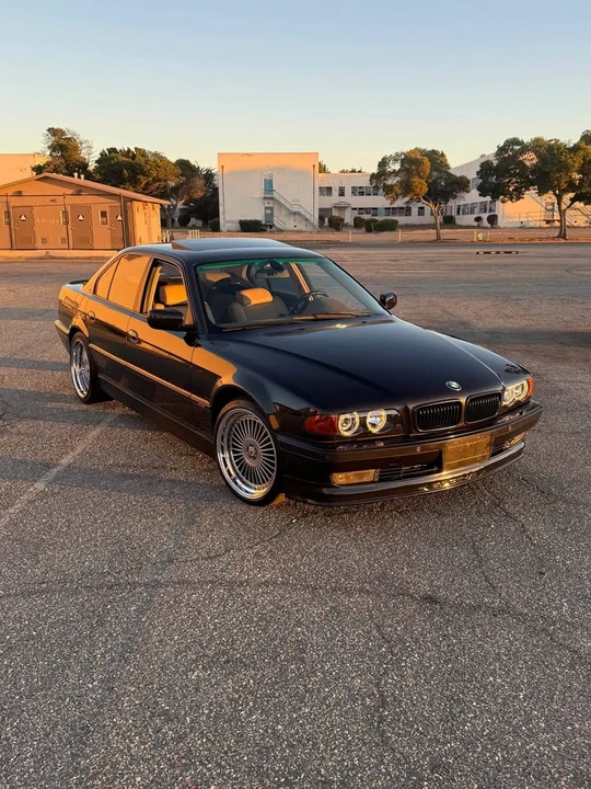 2000 BMW E38 7 Series - Image 2 of 14