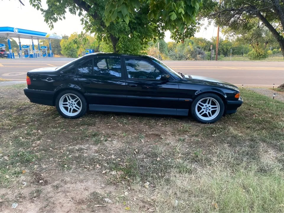 2000 BMW E38 7 Series - Image 2 of 7