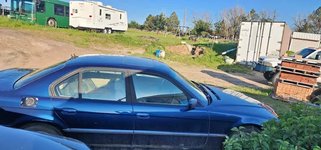 2000 BMW 7 Series 740i Sedan 4D