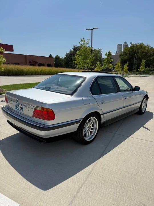 2000 BMW E38 7 Series - Image 3 of 15