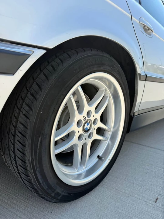 2000 BMW E38 7 Series - Image 14 of 15