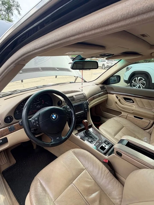 2000 BMW E38 750i & 750iL Sedan - Image 7 of 10