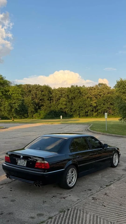 2000 BMW E38 750i & 750iL Sedan - Image 5 of 10