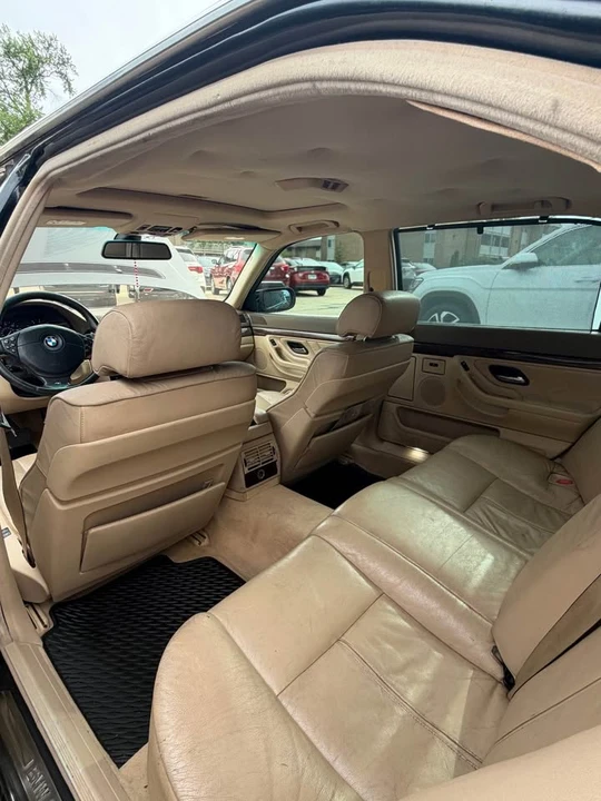 2000 BMW E38 750i & 750iL Sedan - Image 8 of 10