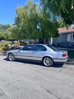2000 BMW 7 Series 740iL Sedan 4D