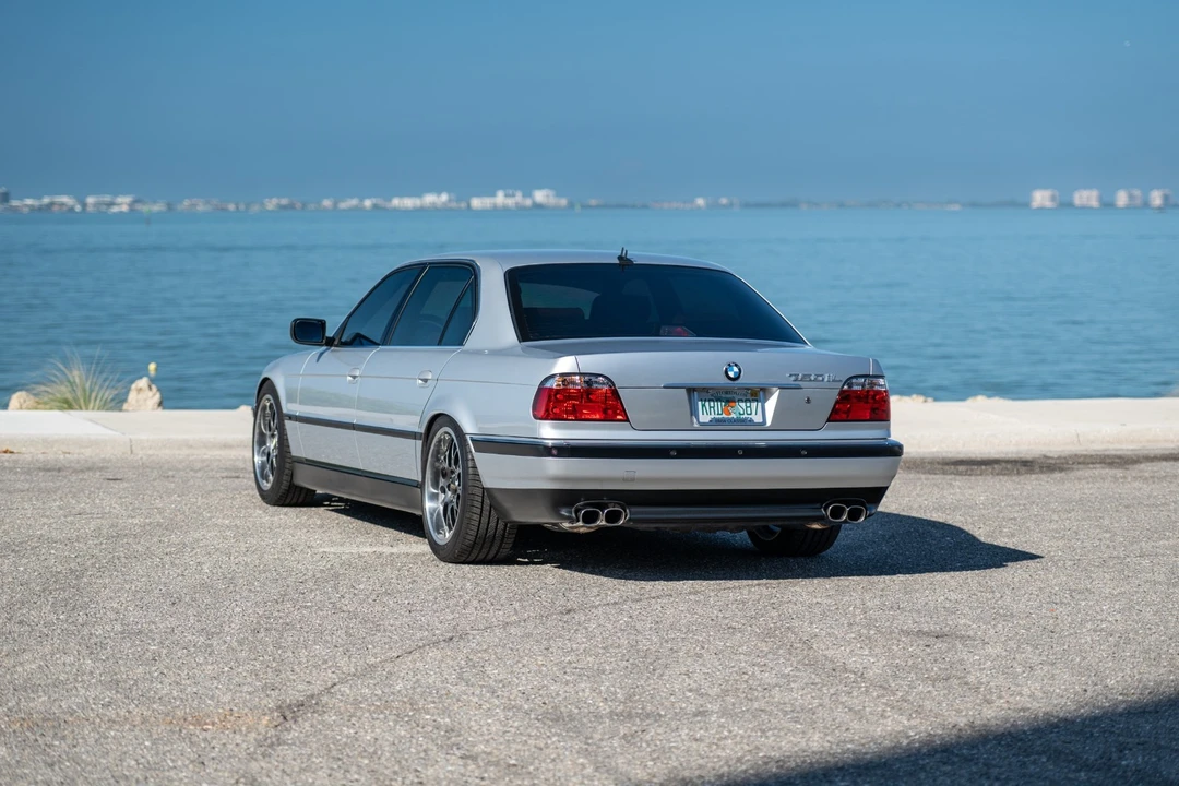 2000 BMW E38 750i & 750iL Sedan - Image 6 of 21