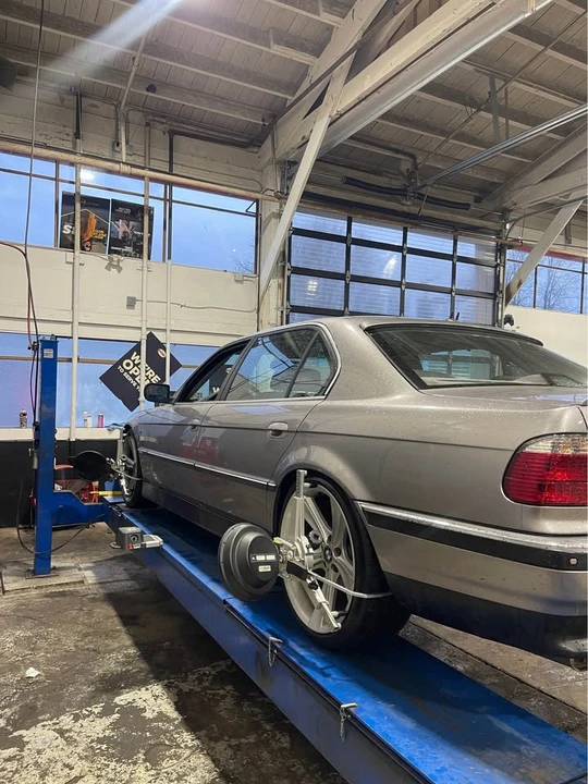 2000 BMW E38 7 Series - Image 4 of 7
