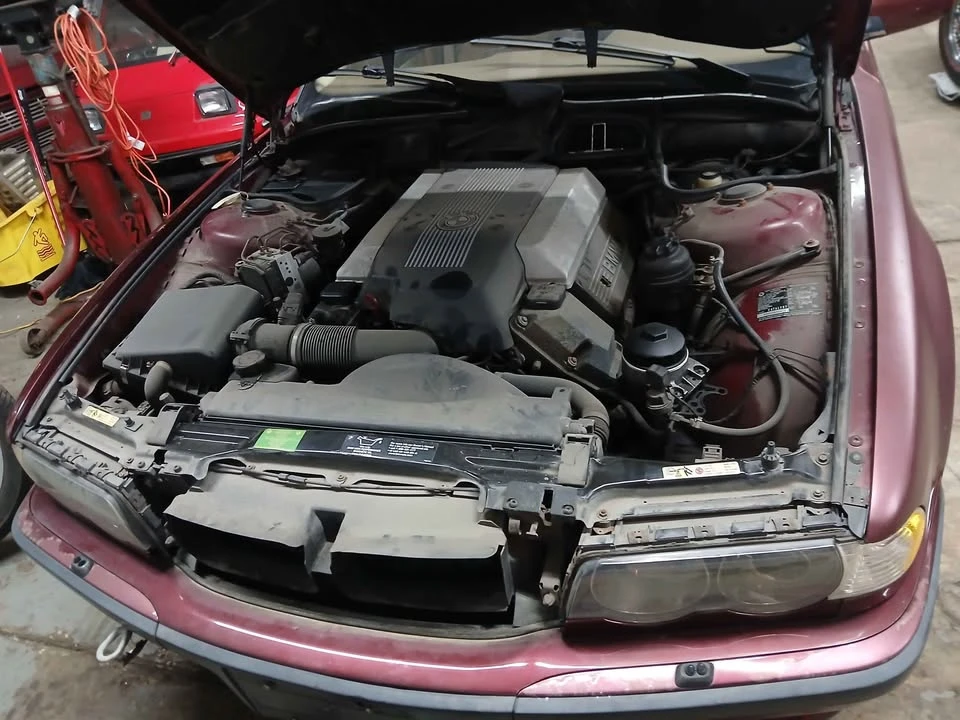 2000 BMW E38 7 Series - Image 2 of 12