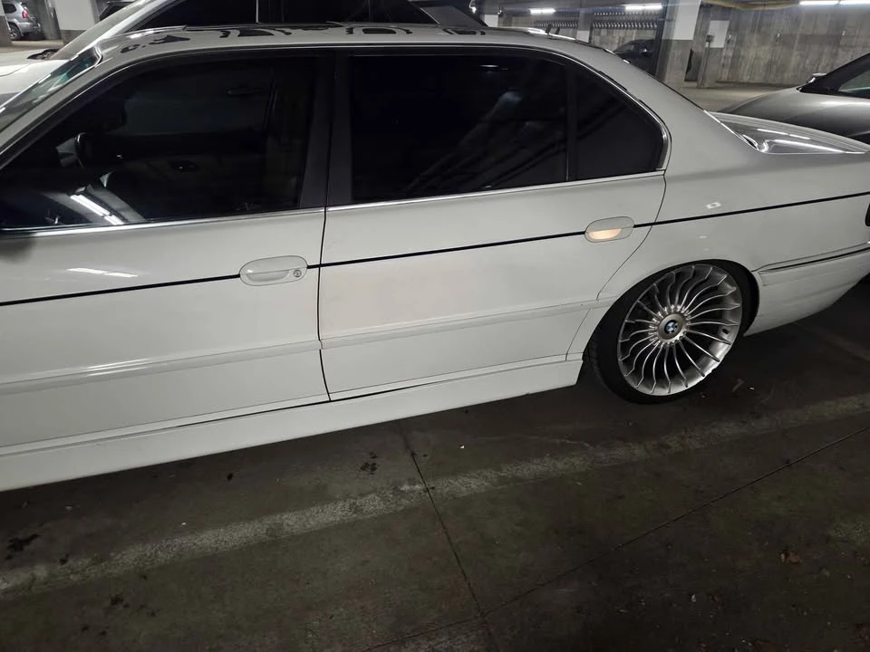 2000 BMW E38 7 Series - Image 2 of 20