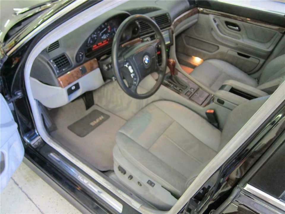2000 BMW E38 7 Series - Image 4 of 5