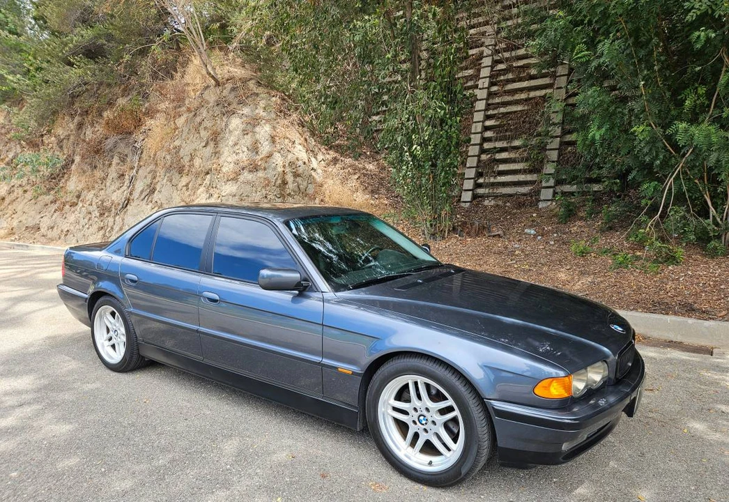 2000 BMW E38 7 Series - Image 2 of 20