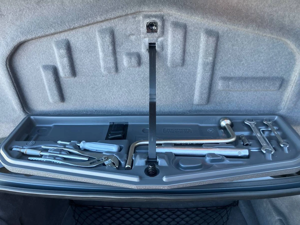 2000 BMW E38 7 Series - Image 22 of 23