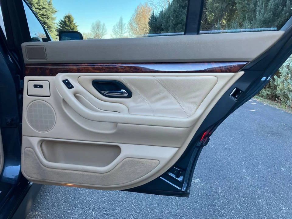 2000 BMW E38 7 Series - Image 17 of 23