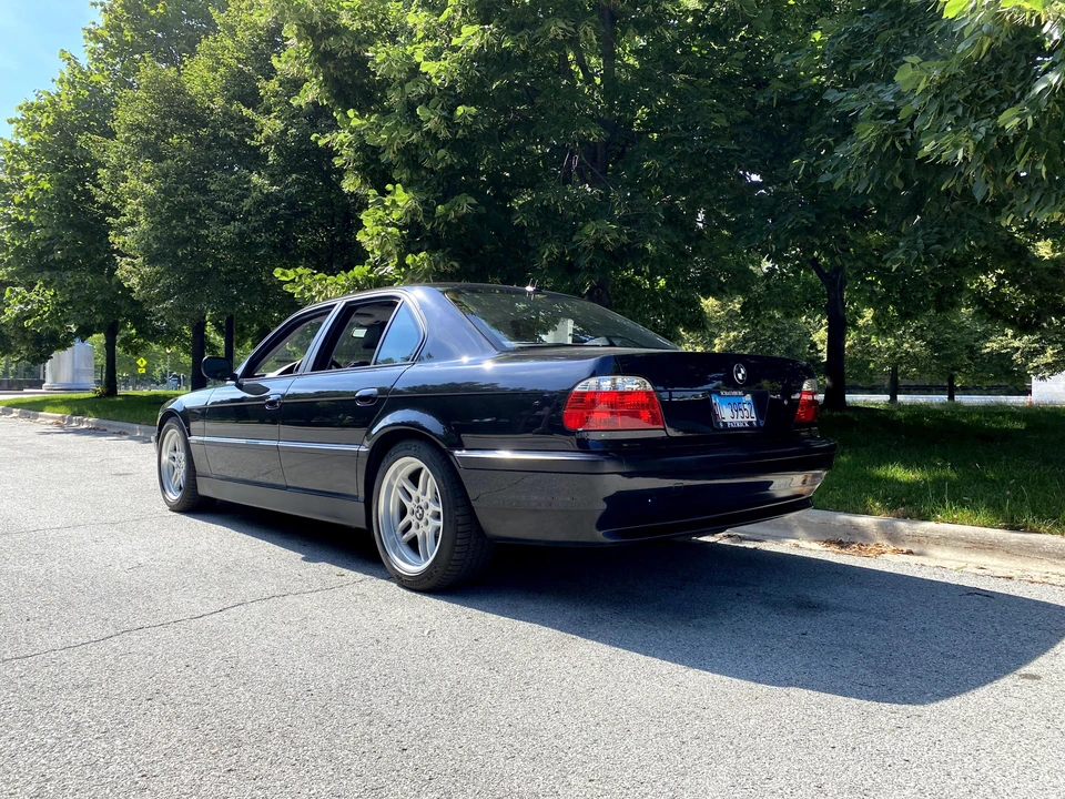2000 BMW E38 7 Series - Image 2 of 31