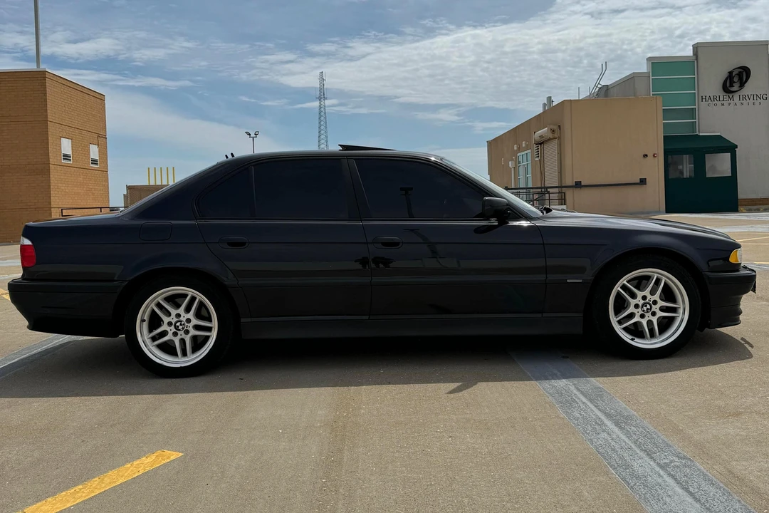 2000 BMW E38 7 Series - Image 3 of 31