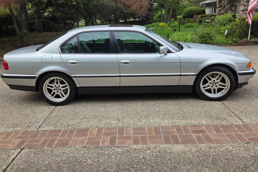 2000 BMW E38 7 Series - Image 9 of 31
