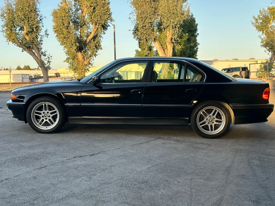 2000 BMW E38 7 Series - Image 17 of 31