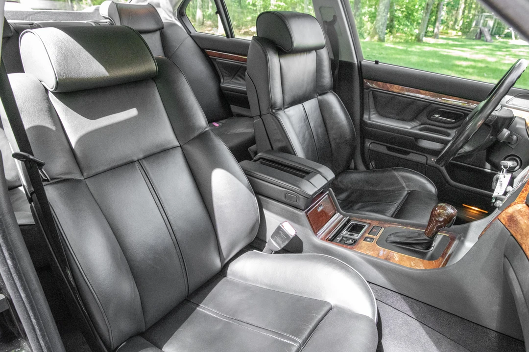 2000 BMW E38 7 Series - Image 26 of 31