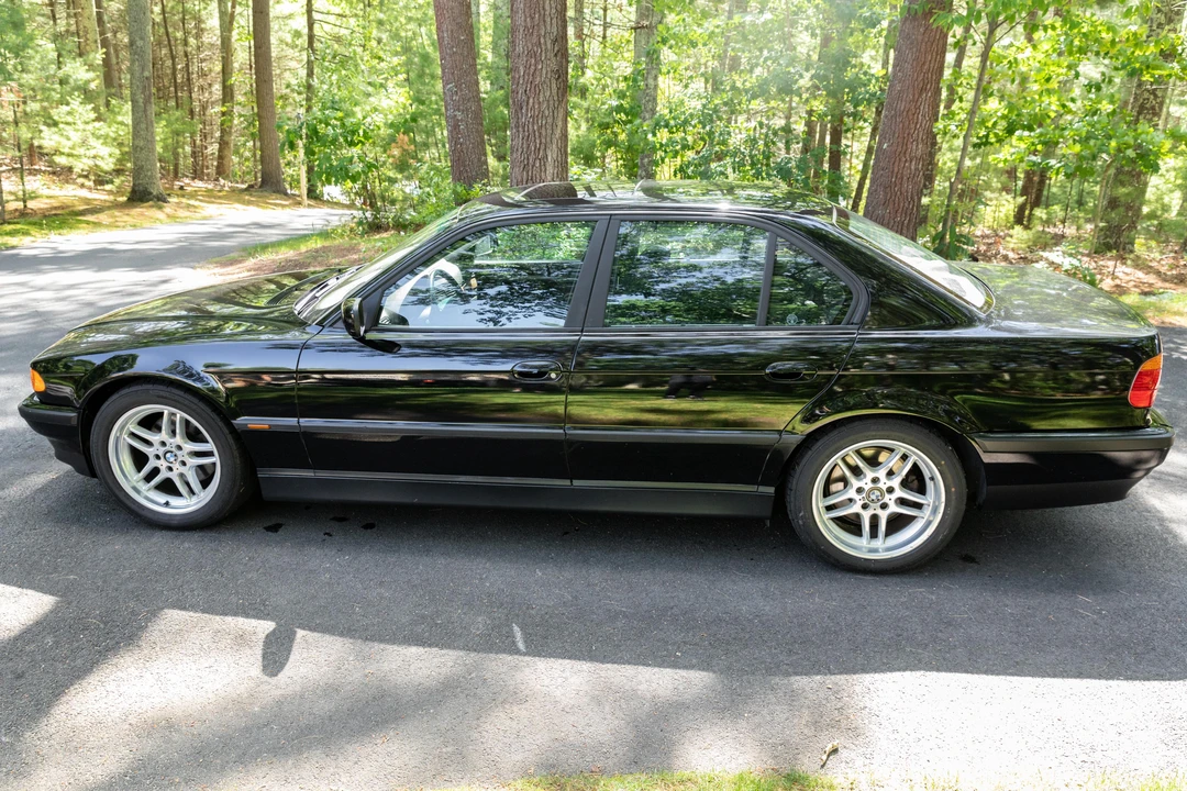 2000 BMW E38 7 Series - Image 3 of 31