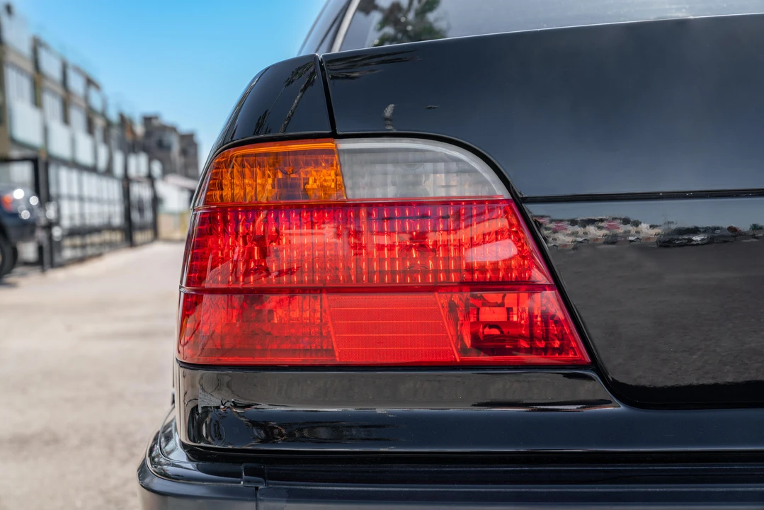 2000 BMW E38 7 Series - Image 20 of 31