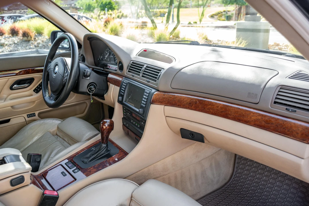 2000 BMW E38 7 Series - Image 28 of 31