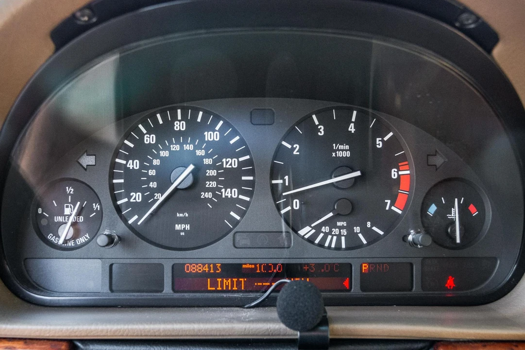 2000 BMW E38 7 Series - Image 18 of 31