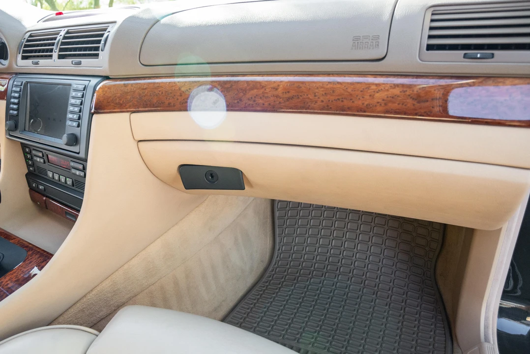 2000 BMW E38 7 Series - Image 26 of 31