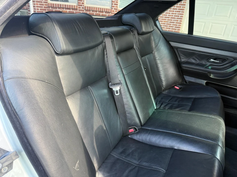 2000 BMW E38 7 Series - Image 30 of 31