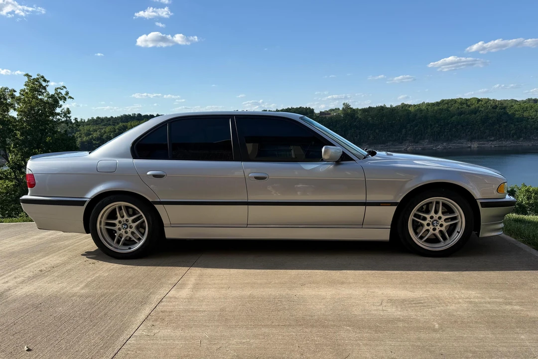 2000 BMW E38 7 Series - Image 3 of 31