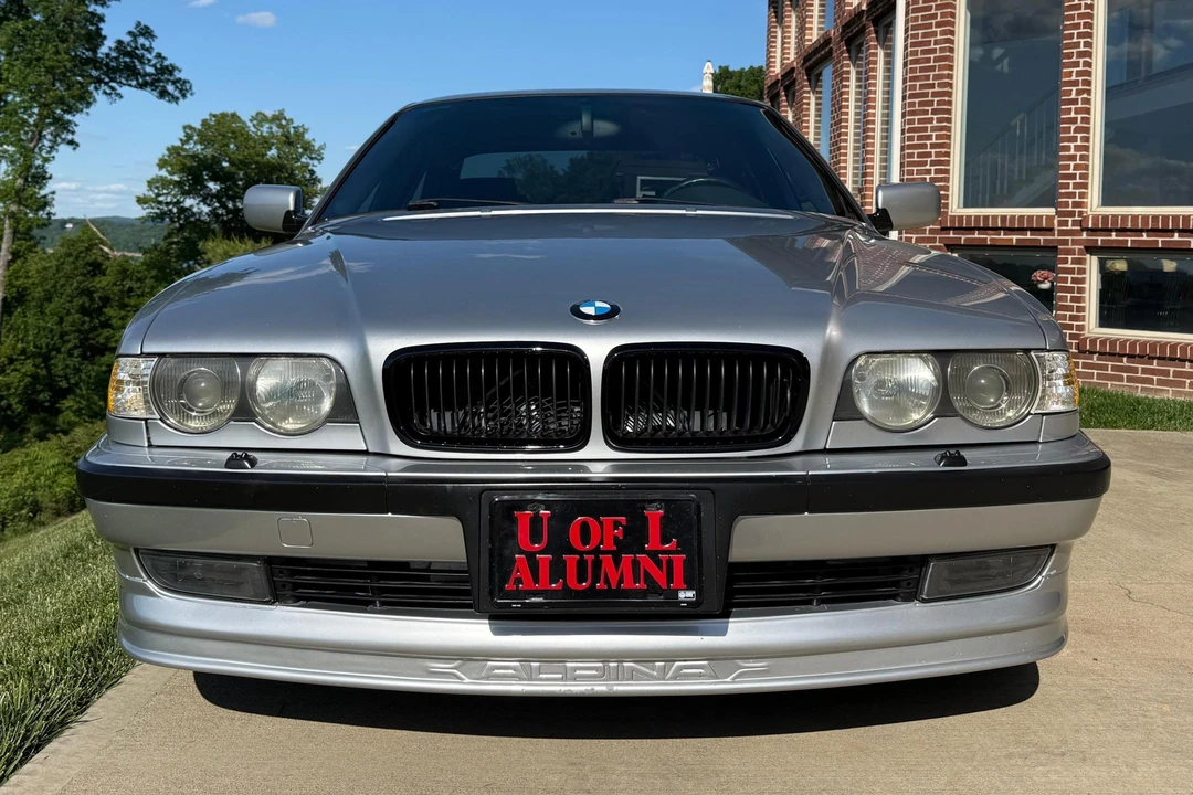 2000 BMW E38 7 Series - Image 2 of 31