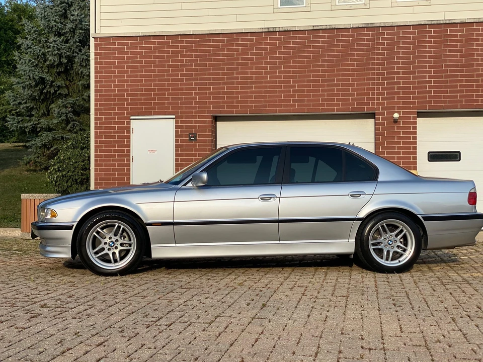 2000 BMW E38 7 Series - Image 9 of 30