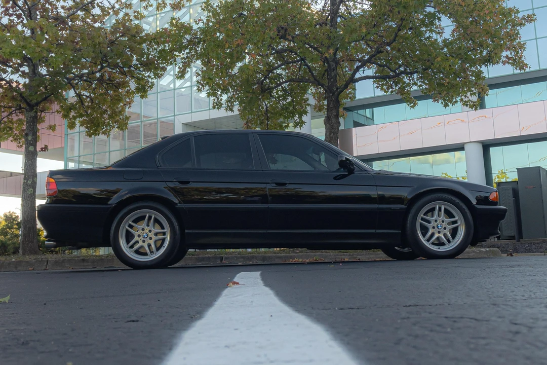 2000 BMW E38 7 Series - Image 10 of 10