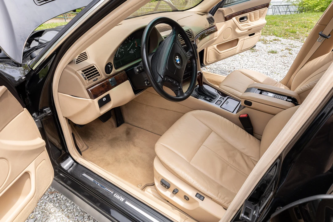 2000 BMW E38 7 Series - Image 30 of 31