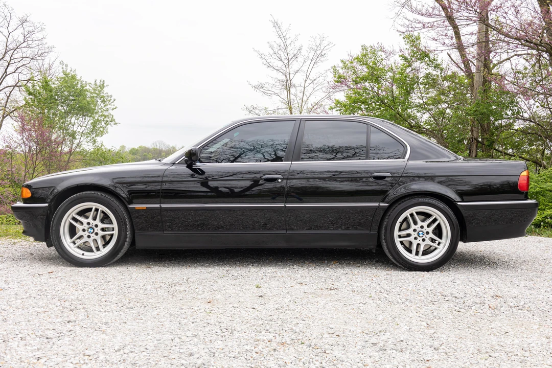 2000 BMW E38 7 Series - Image 3 of 31