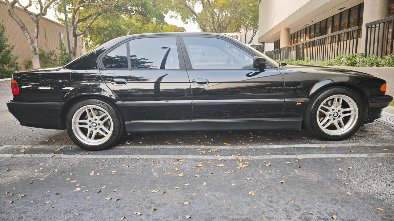 2000 BMW E38 7 Series - Image 30 of 31