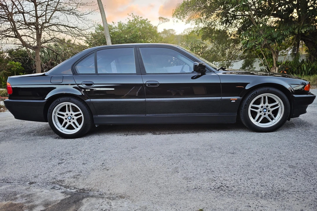 2000 BMW E38 7 Series - Image 8 of 31