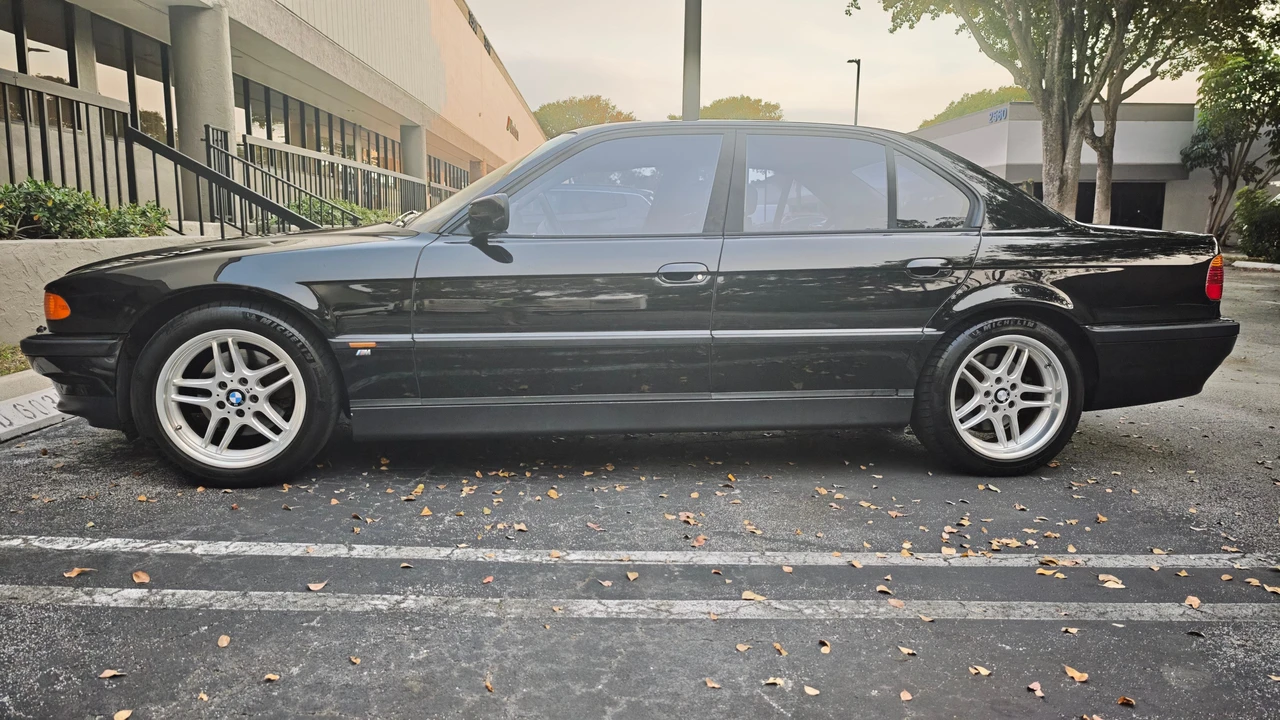2000 BMW E38 7 Series - Image 17 of 31