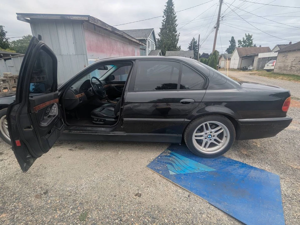 2000 BMW E38 7 Series - Image 9 of 19