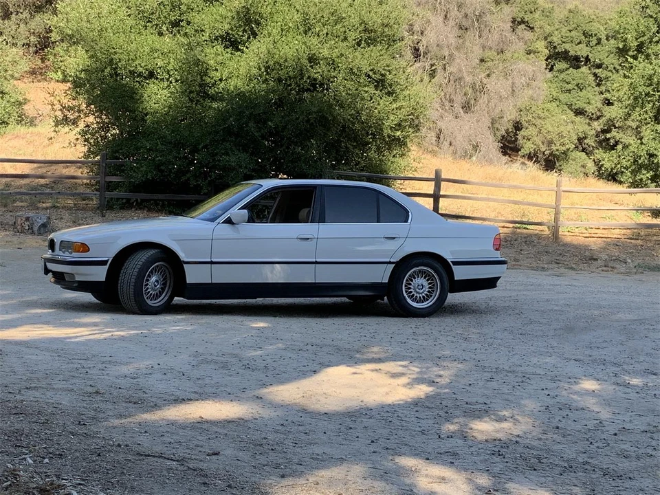 2000 BMW E38 7 Series - Image 4 of 31