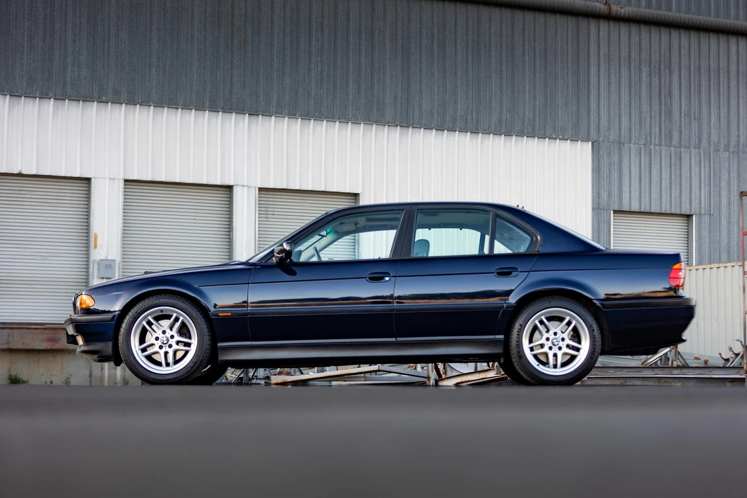 2000 BMW E38 7 Series - Image 24 of 31