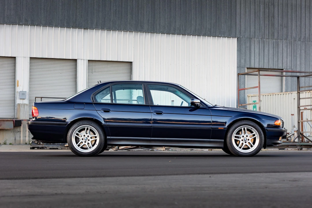 2000 BMW E38 7 Series - Image 3 of 31