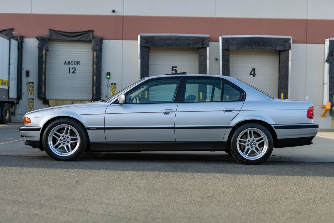 2000 BMW E38 7 Series - Image 12 of 31