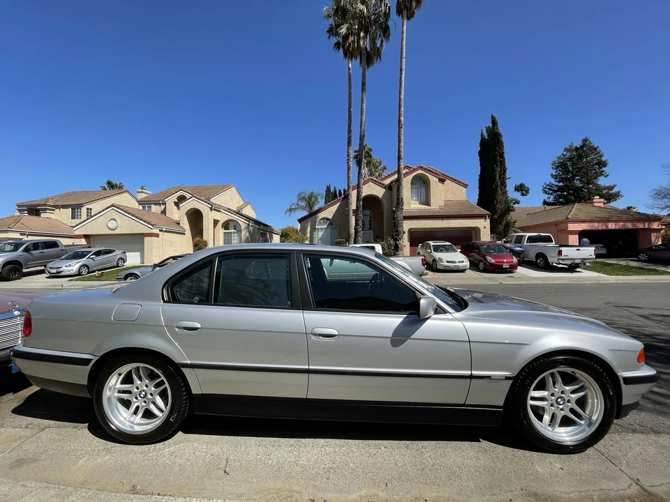 2000 BMW E38 7 Series - Image 19 of 31